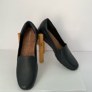 NW/OT Easy Spirit Seabriana 3 Women's Black Faux Leather Loafers